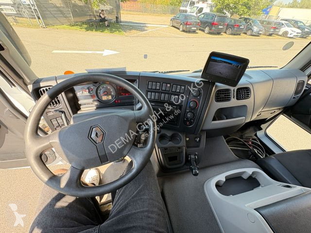 Kamion Renault...