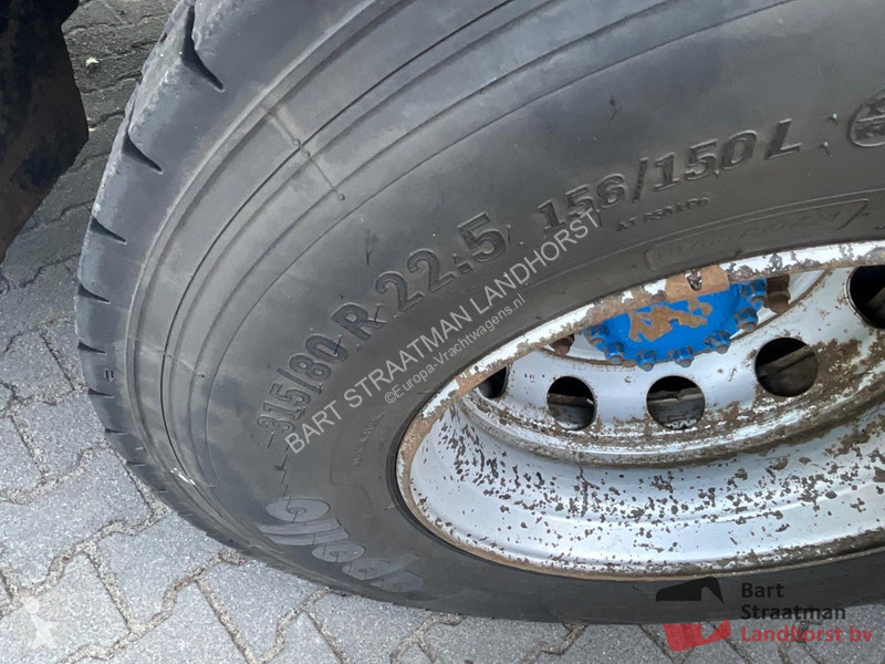 Kamion Volvo 420 10x4 Euro 5 Road Plate Car...