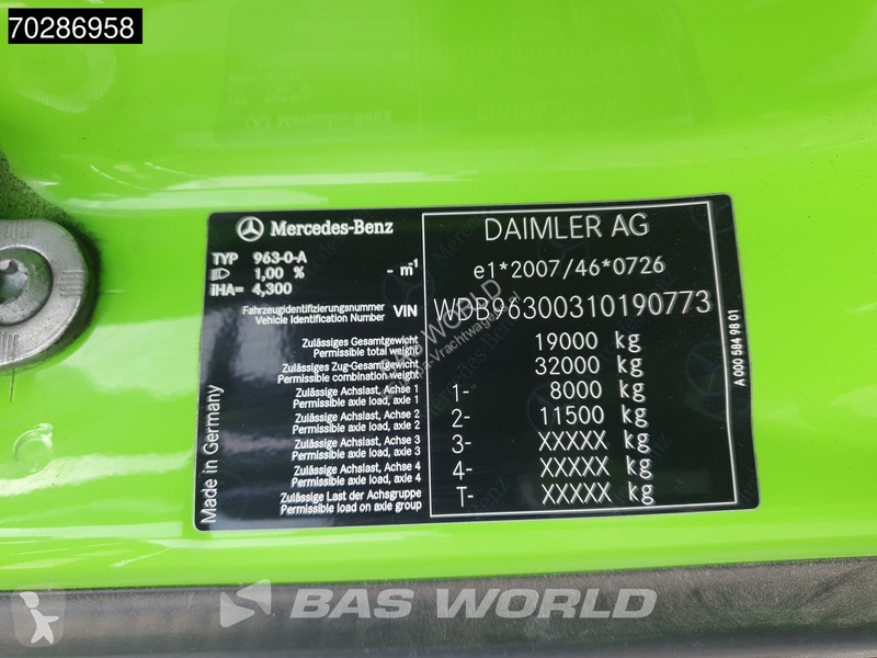 Vrachtwagen Mercedes 1827 4X2 2000kg...