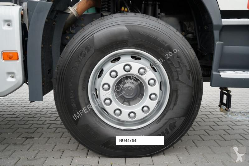 Kamion Volvo PK 18002
