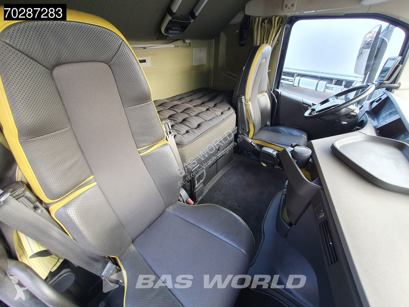 Camion Volvo 750 6X4 HIAB E96S 79 wood crane...