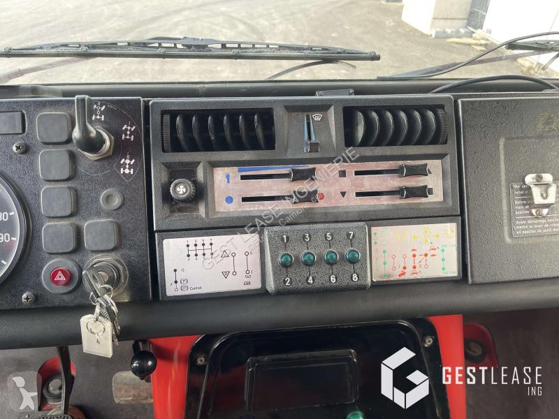 Camion Mercedes UNIMOG 1 L