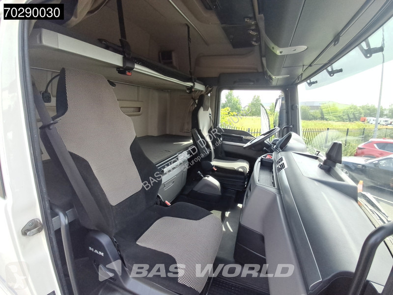 Camion MAN 26.460 6X2 BDF Liftaxle Automatic...
