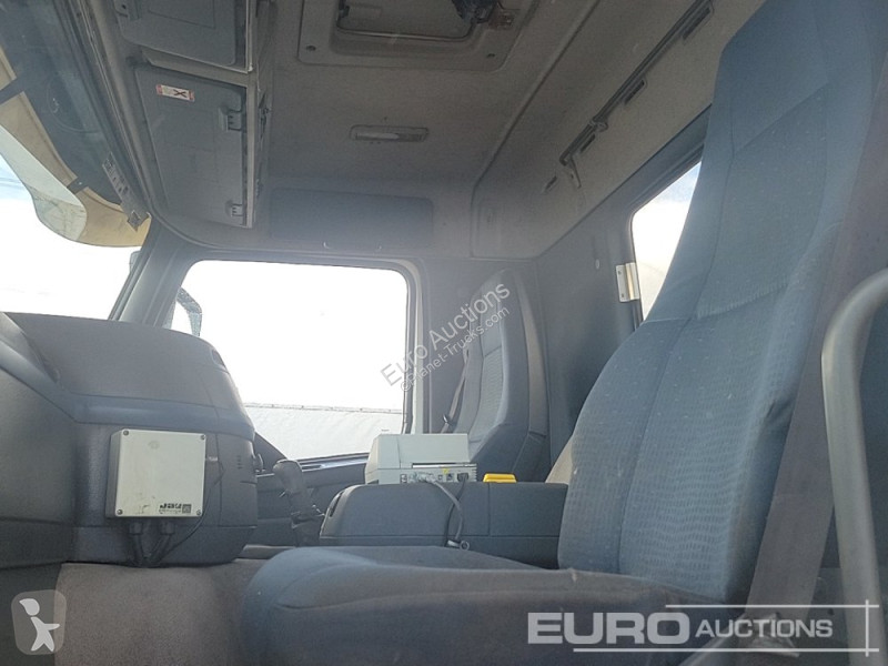 Camion Volvo FM300