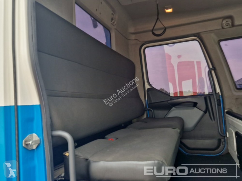 Camion Renault D210