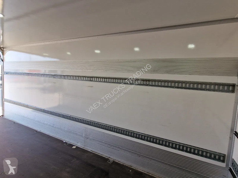Kamion Iveco EuroCargo 160 210 - Isotherm box -...