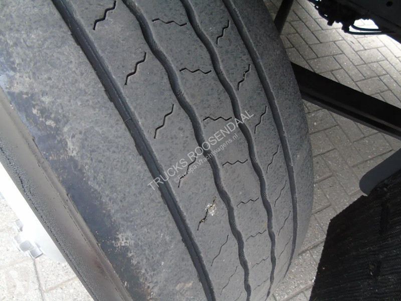 Kamion MAN 12.250 + EURO 6 + LIFT
