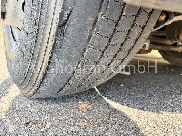 Kamion Renault 280...