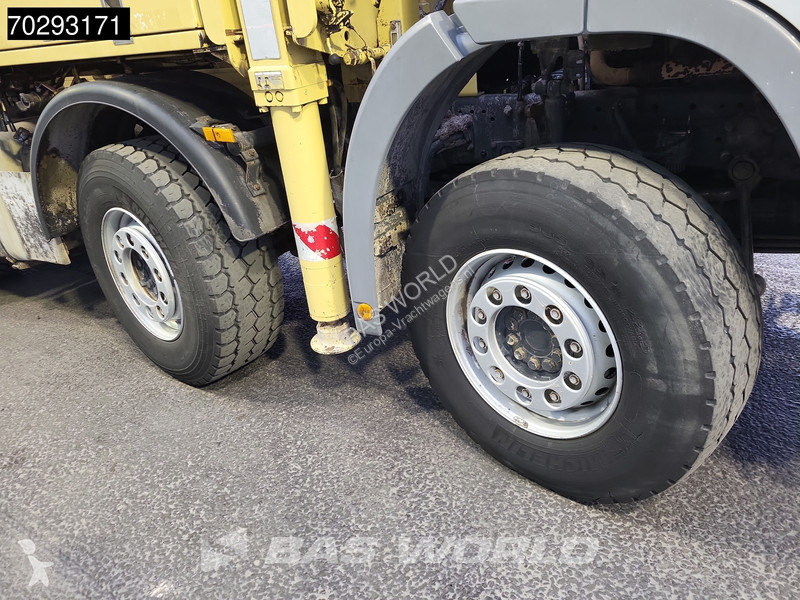 Camion Mercedes 3244 8X4 Retarder Putzmeister...