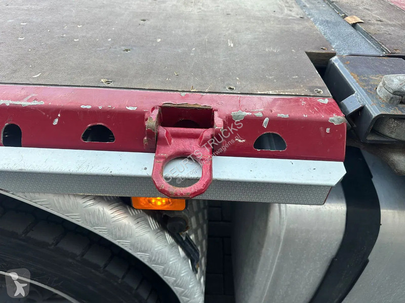 Lastbil Volvo 500 8X2F R BAKWAGEN MET FASSI...