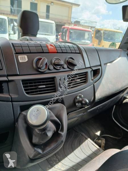 شاحنة Iveco