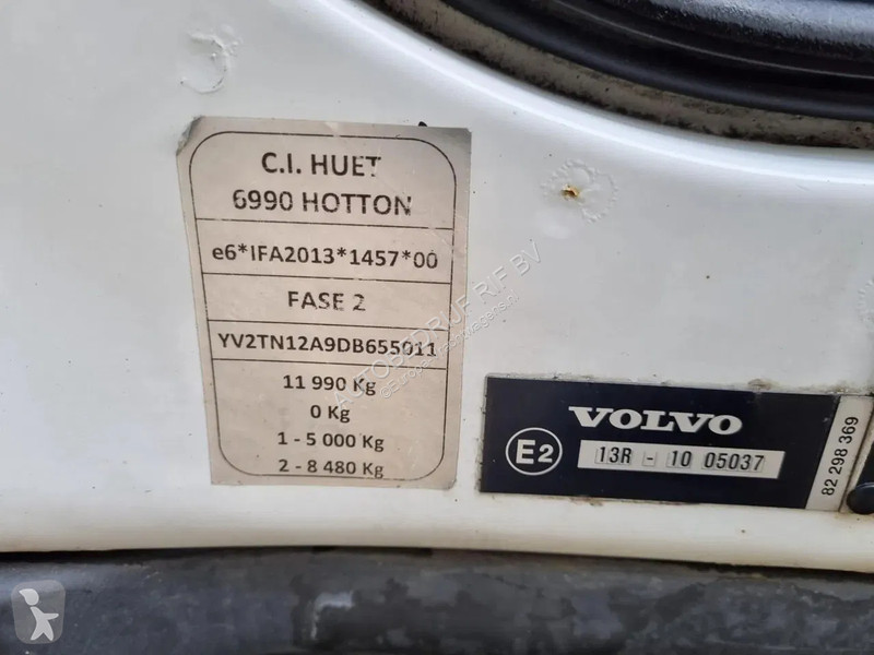 شاحنة Volvo 12240 Kuhlkoffer Carrier Supra 850...