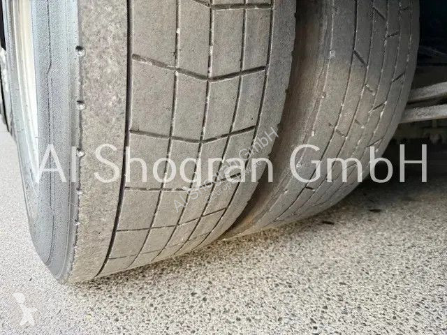 شاحنة مقطورة Renault T480...