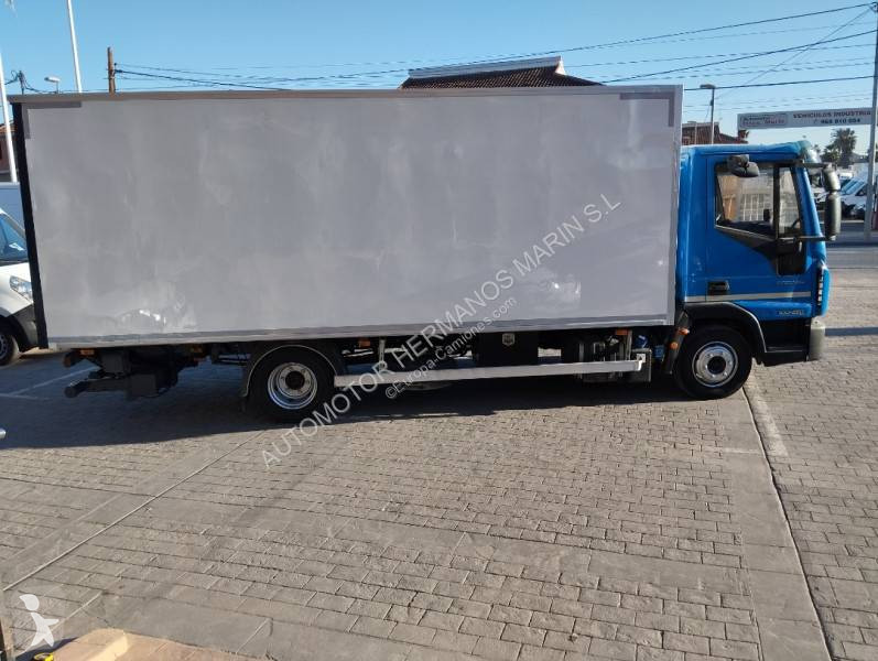 شاحنة Iveco