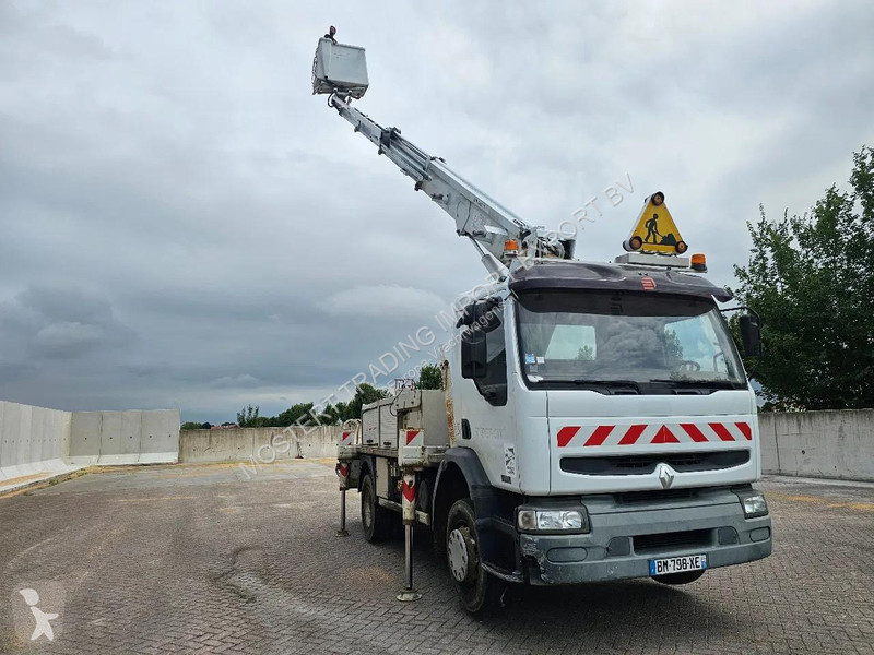 شاحنة Renault V.I. Renault VI Truck Mounted...