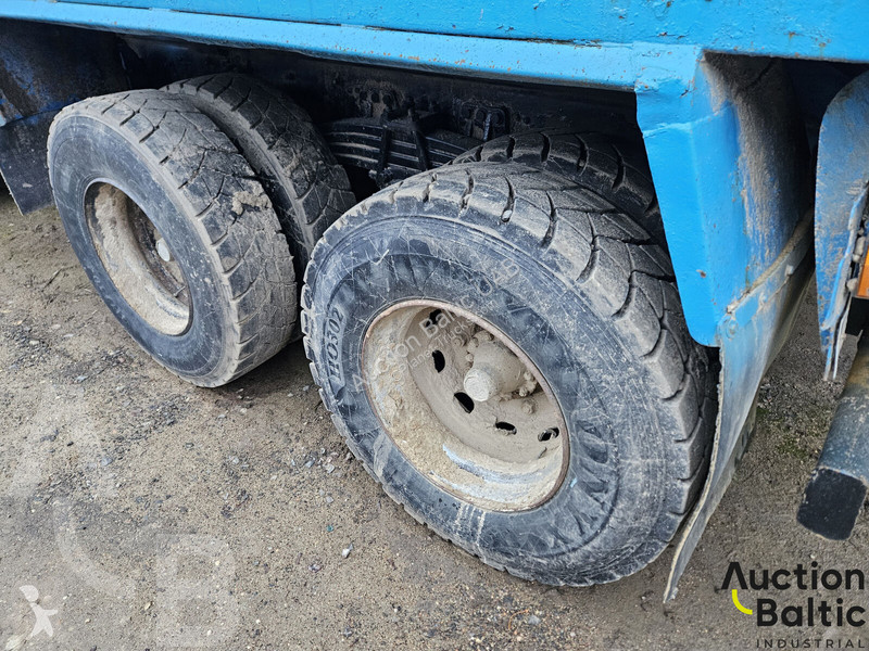 شاحنة Scania LB