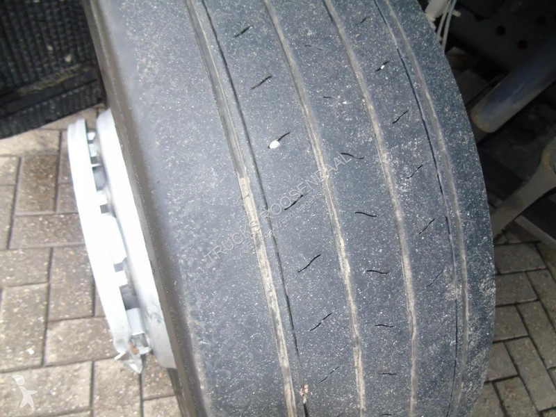 شاحنة Mercedes 1924 + EURO 6 + CARRIER 950 MT