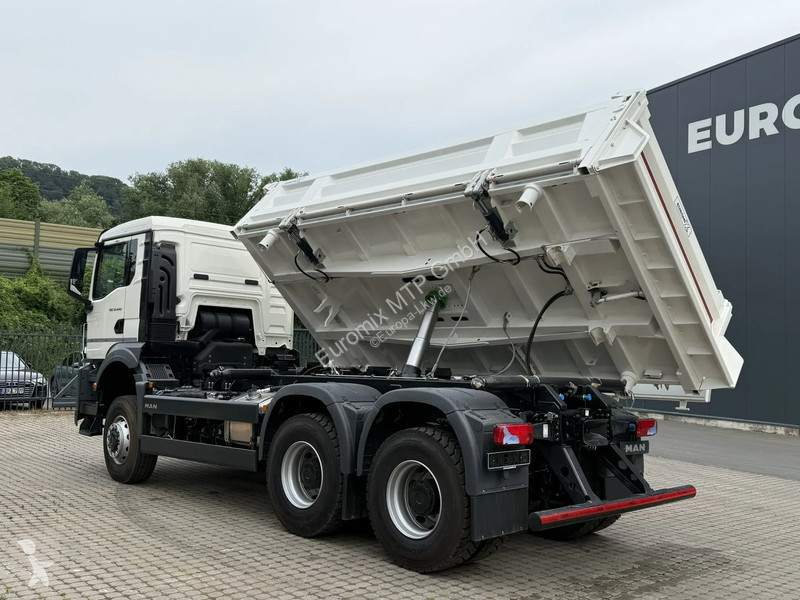 Lastbil MAN 33.440 MAN  33.440 6x6 3-Seiten-...