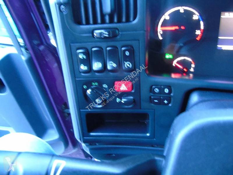 شاحنة Scania P230 OW KM +  CARRIER + OADIFT +