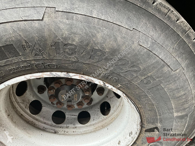Lastbil Ginaf X6 4142 CF 8x2 met 22 m3...