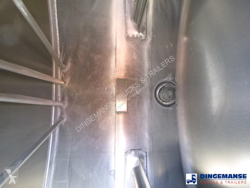 شاحنة Renault 280 dxi 4x2 fuel tank 13.6 m3 / 4...