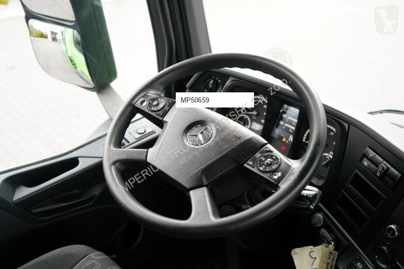 شاحنة Mercedes X-HIPRO 302