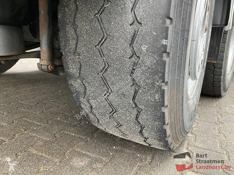 Lastbil Scania 360 B 6X4*4 met 10m³ 2 zijden...