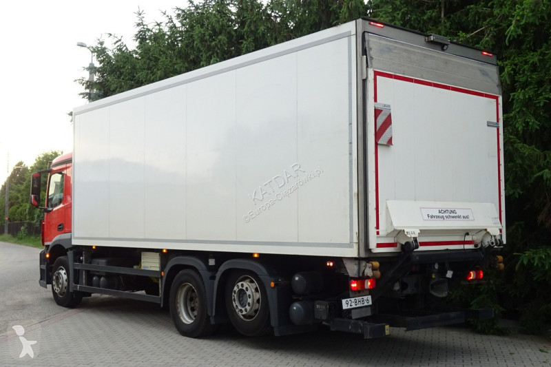 شاحنة Mercedes 2840 syp euro 6 kontener...