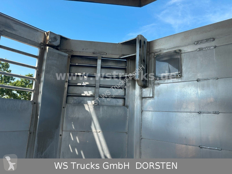 شاحنة Volvo 460 Mega mit Finkl 3 Stock Hubdach