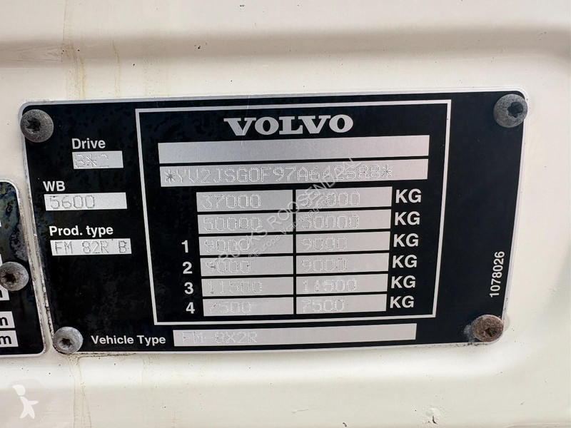 شاحنة Volvo 400 + HIAB 800 HIPRO E-7 + 8X2 +...