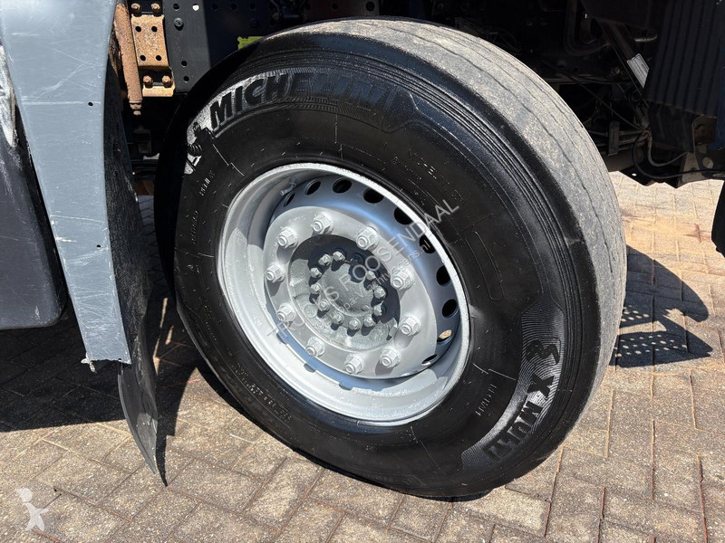 شاحنة MAN TGA + 6X4 + HOOK ARM SYSTEM + MANUAL...