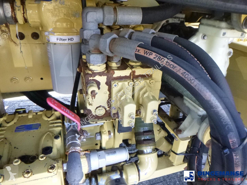 شاحنة Renault D 26 Wide 6x2 vacuum tank 11 m3