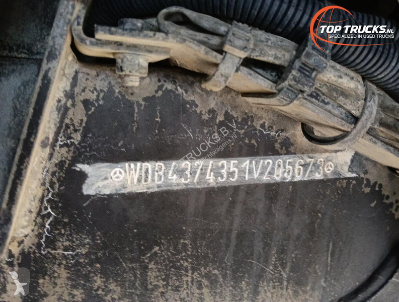شاحنة Mercedes U 5000 4x4 - (type 437.4) 4000...