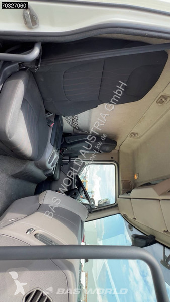 شاحنة DAF LF 230 LF 4X2 12tonner kg...