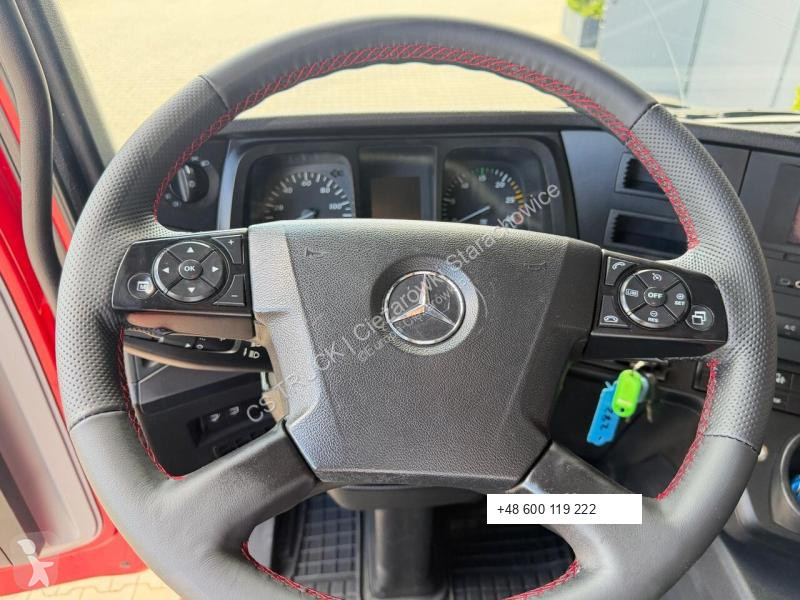 شاحنة Mercedes 1827