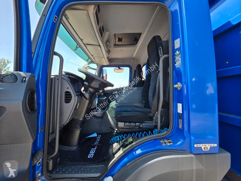 شاحنة Mercedes 1230