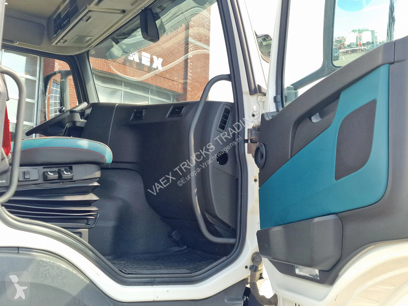 شاحنة Volvo 460 full air - VEB - Zepro lift -...
