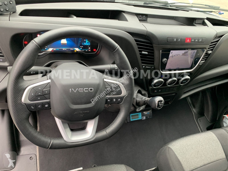 Furgoneta Iveco 70C18P TK-KOFFER LUFT LBW AHK...
