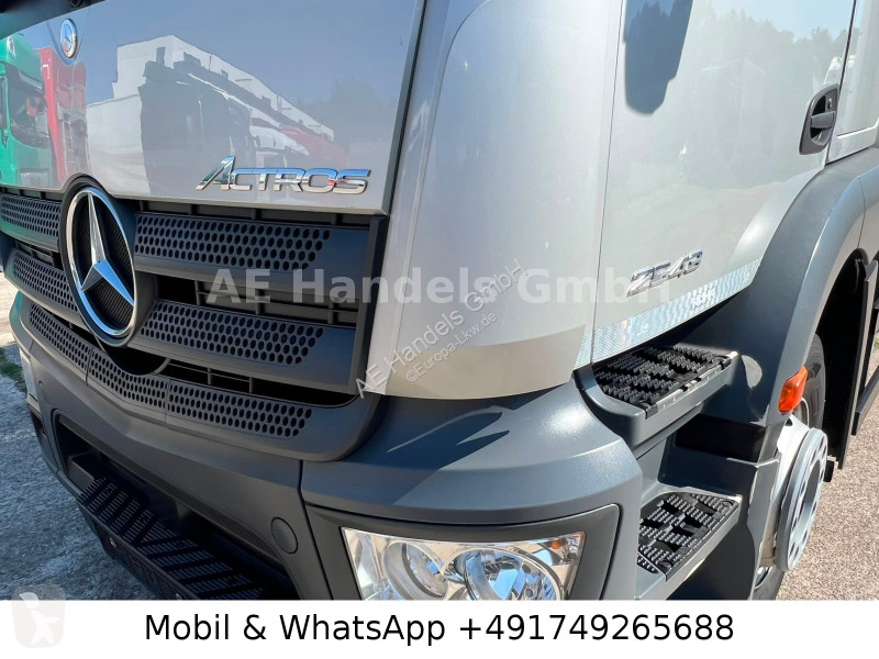 شاحنة Mercedes 4 2543 L Classic LL...