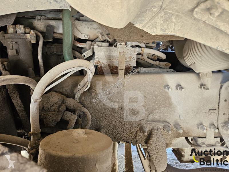 Betonárske zariadenie Volvo 480 8X4