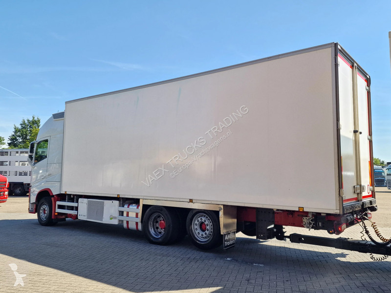شاحنة Volvo 13500 6x2*4 - XL - Thermoking frigo...