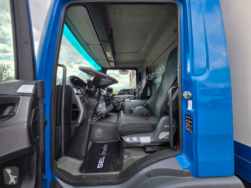 Kamion MAN 12.220 4X BL | Rückfahrkamera |...