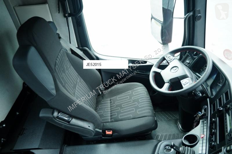 Vrachtwagen Mercedes 4145