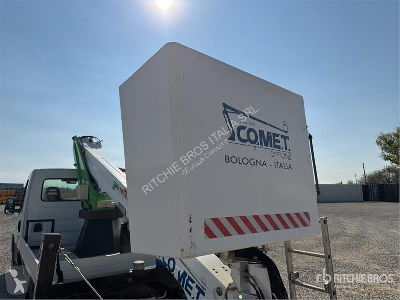 Camion Iveco 19-8,5 HQ 19 m on Iveco 35-140...