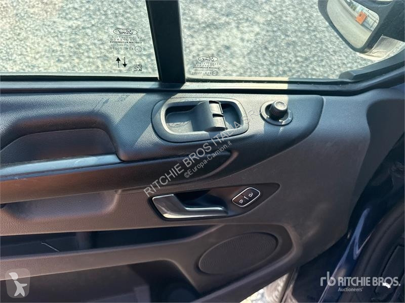 Комерційні автомобілі Ford
