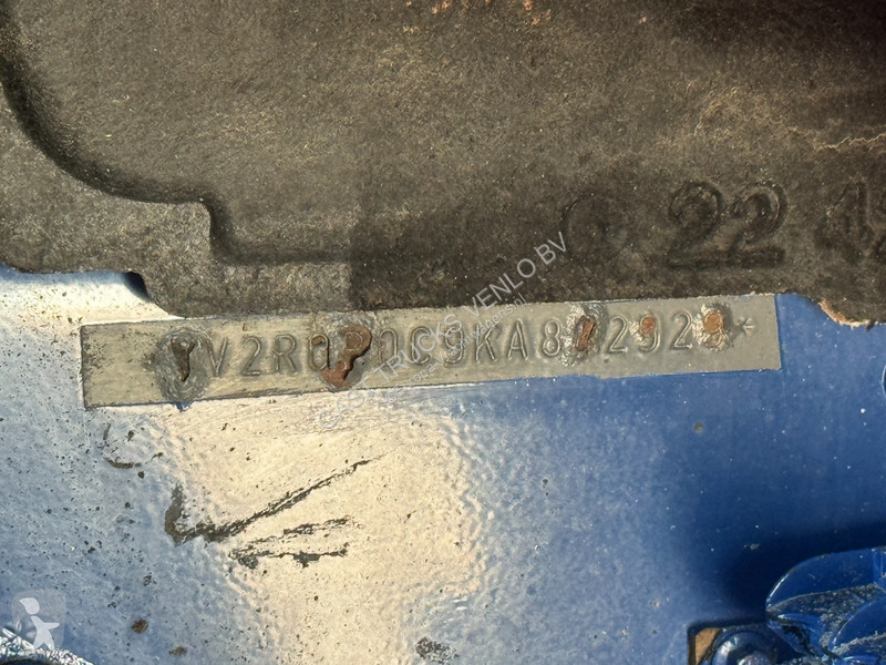 Camión Volvo 16750 6x2 Retarder Globetrotter WB...