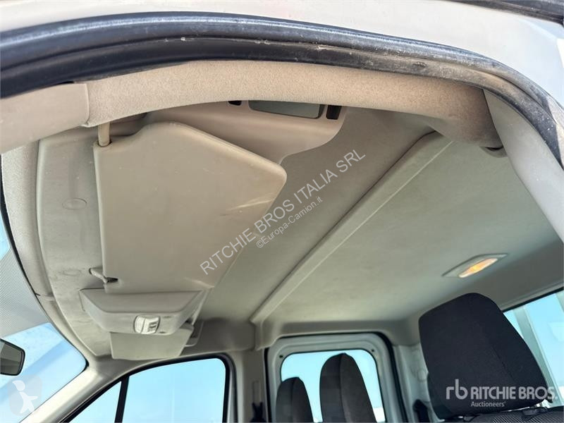 Camión Ford Crew Cab Flatbed Truck