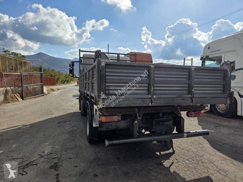 Camión Iveco 80 E 22