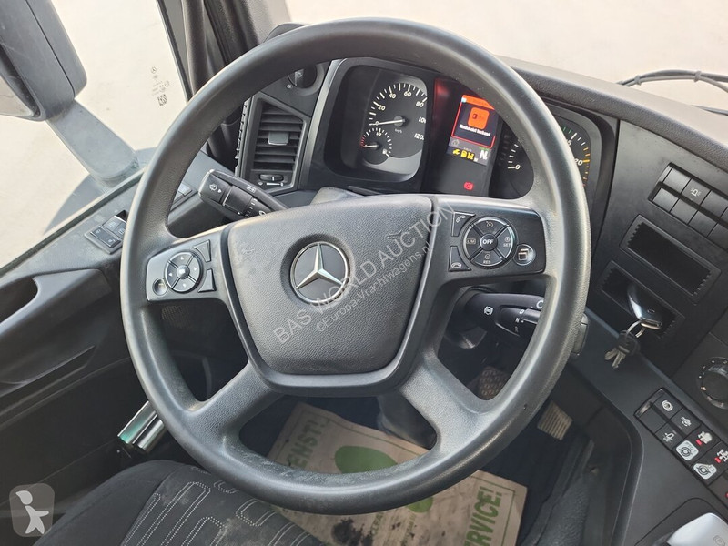 Camión Mercedes 2640