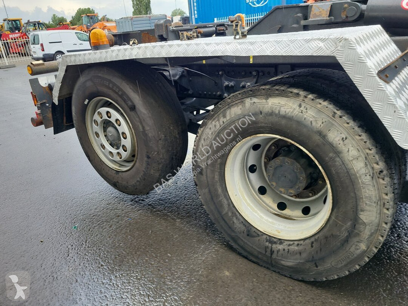 Camión Mercedes 2541